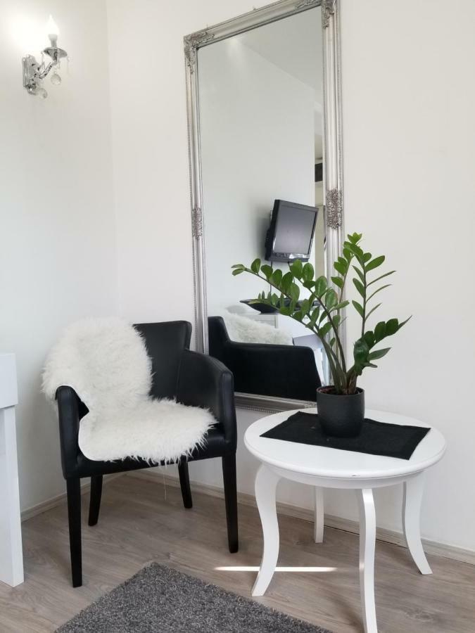 Stan Na Dan Angel Apartment Novi Sad Exterior photo